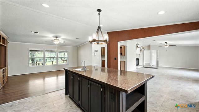 129 County Road 442, Stockdale, TX 78160