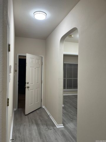9710 Country Shadow, San Antonio, TX 78254