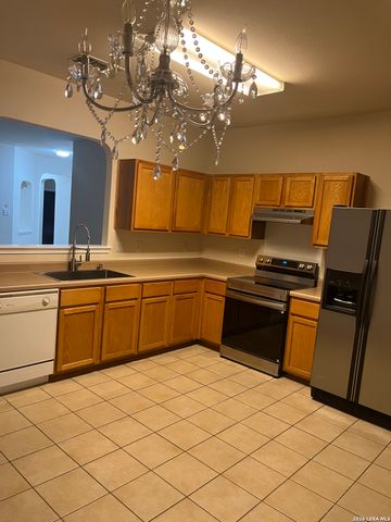 9710 Country Shadow, San Antonio, TX 78254