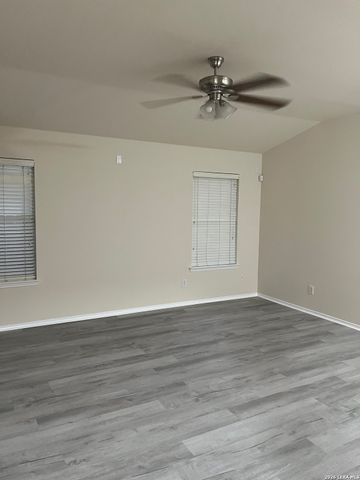 9710 Country Shadow, San Antonio, TX 78254