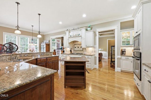 2612 Whistleberry Court, Apex, NC 27539