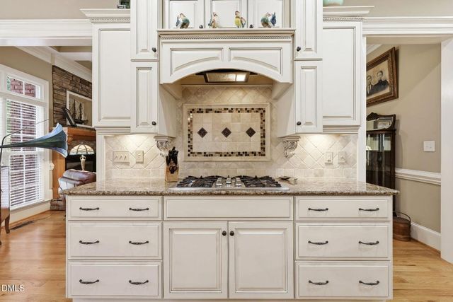 2612 Whistleberry Court, Apex, NC 27539