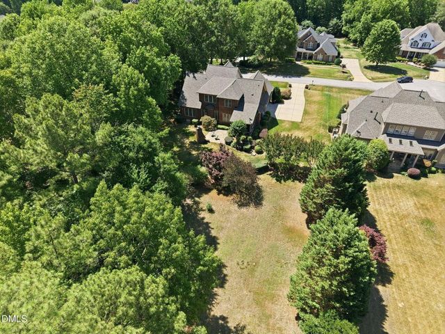 2612 Whistleberry Court, Apex, NC 27539