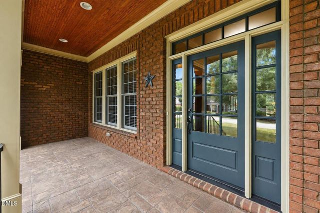 2612 Whistleberry Court, Apex, NC 27539