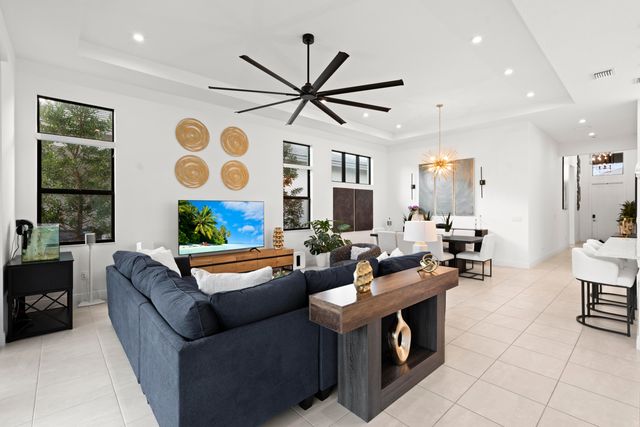 2133 SE Mosaic Boulevard, Port St. Lucie, Port St Lucie, FL 34984