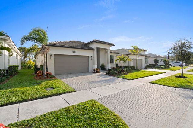 2133 SE Mosaic Boulevard, Port St. Lucie, Port St Lucie, FL 34984