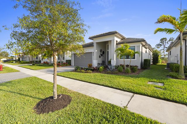 2133 SE Mosaic Boulevard, Port St. Lucie, Port St Lucie, FL 34984