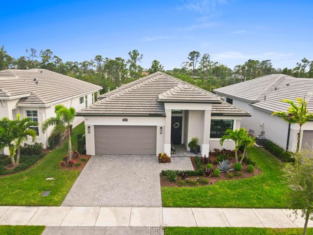 2133 SE Mosaic Boulevard, Port St. Lucie, Port St Lucie, FL 34984