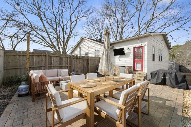 995 Dell SE Avenue, Smyrna, GA 30080