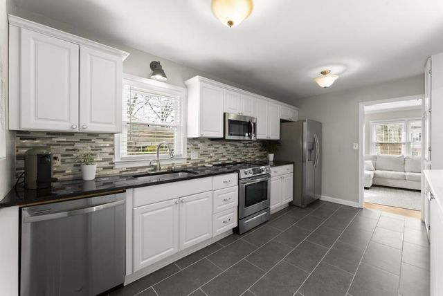 995 Dell SE Avenue, Smyrna, GA 30080