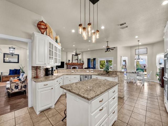 737 County Road 4699, Boyd, TX 76023