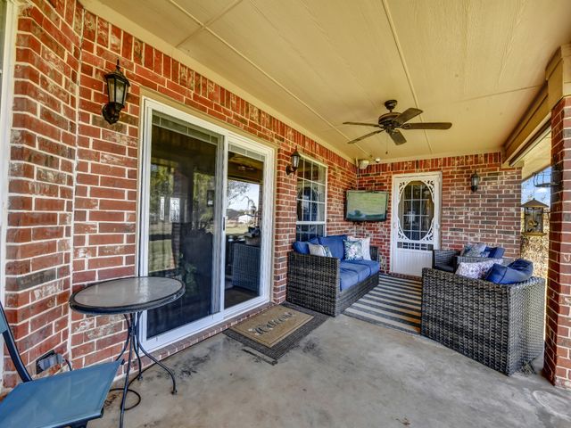 737 County Road 4699, Boyd, TX 76023