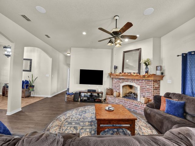 737 County Road 4699, Boyd, TX 76023