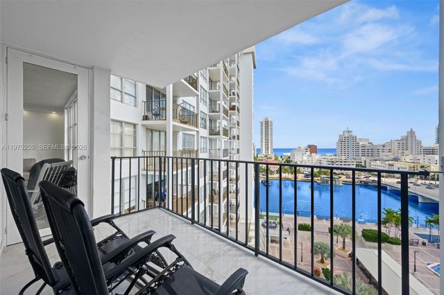 4101 Pine Tree Dr 919, Miami Beach, FL 33140