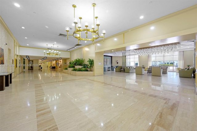 4101 Pine Tree Dr 919, Miami Beach, FL 33140