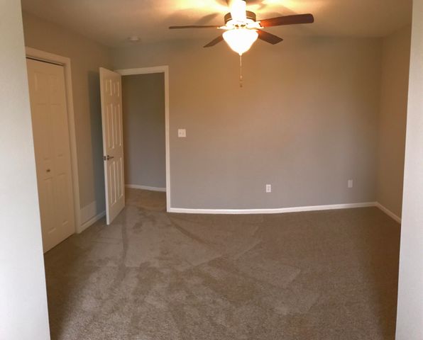4518 E BRIDGEWOOD DR, Columbia, MO 65203