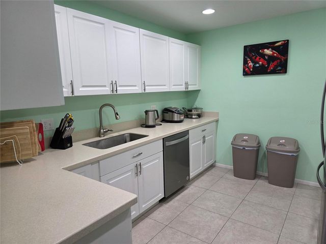 3607 AVENIDA MADERA B, Bradenton, FL 34210