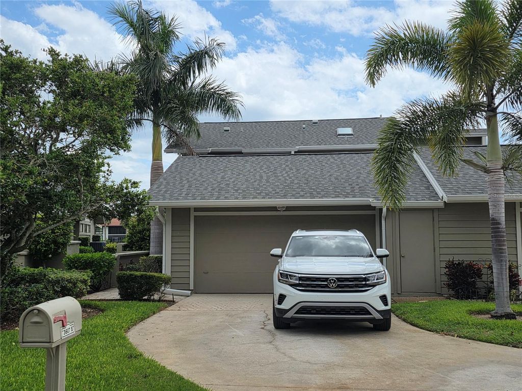 3607 AVENIDA MADERA B, Bradenton, FL 34210