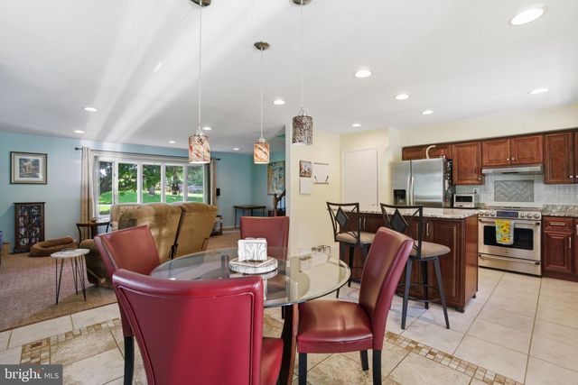 6407 TAPER CT, Sykesville, MD 21784