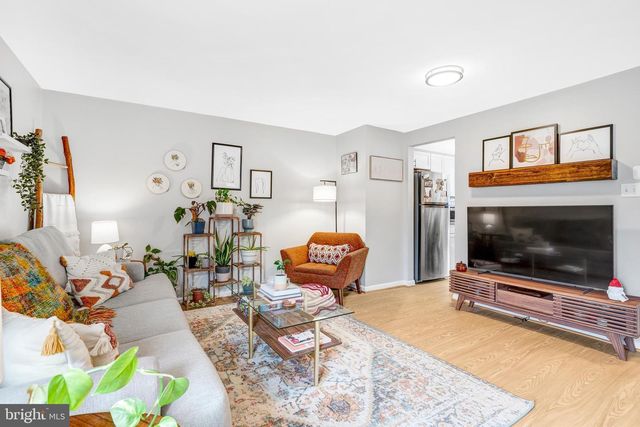 14403 BLACK HORSE CT, Centreville, VA 20120