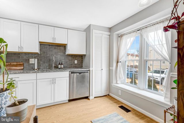 14403 BLACK HORSE CT, Centreville, VA 20120