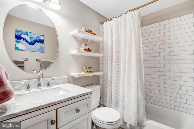 14403 BLACK HORSE CT, Centreville, VA 20120