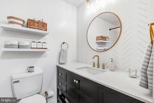 14403 BLACK HORSE CT, Centreville, VA 20120