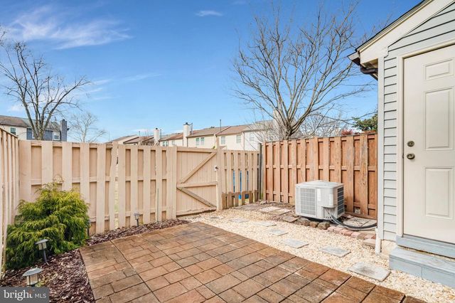 14403 BLACK HORSE CT, Centreville, VA 20120