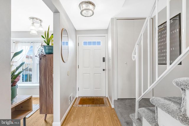 14403 BLACK HORSE CT, Centreville, VA 20120