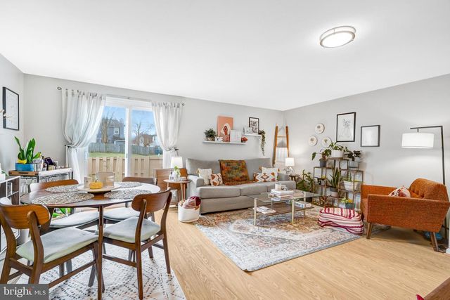 14403 BLACK HORSE CT, Centreville, VA 20120