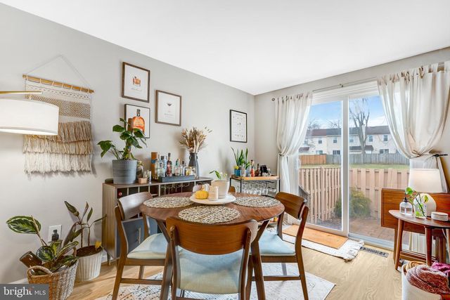 14403 BLACK HORSE CT, Centreville, VA 20120