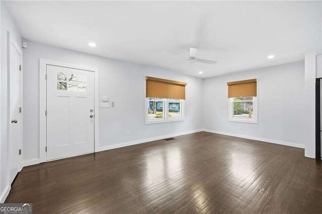 982 Oakdale Drive SE, Smyrna, GA 30080