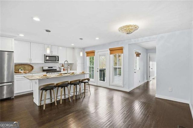 982 Oakdale Drive SE, Smyrna, GA 30080