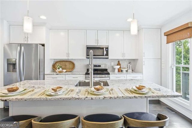 982 Oakdale Drive SE, Smyrna, GA 30080