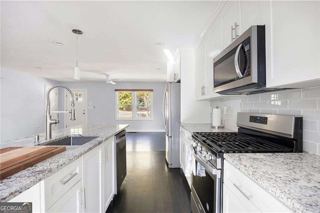 982 Oakdale Drive SE, Smyrna, GA 30080