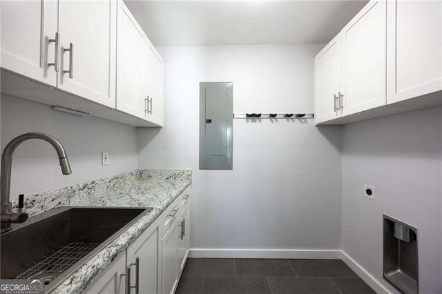 982 Oakdale Drive SE, Smyrna, GA 30080