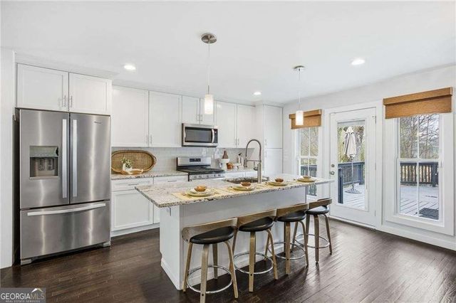 982 Oakdale Drive SE, Smyrna, GA 30080