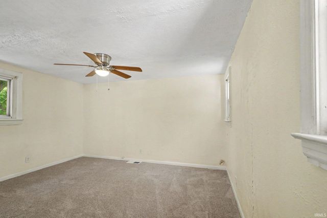 2433 Hollywood Place, South Bend, IN 46616