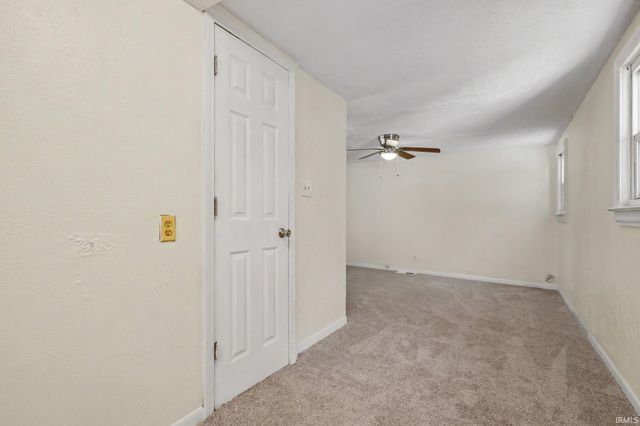 2433 Hollywood Place, South Bend, IN 46616