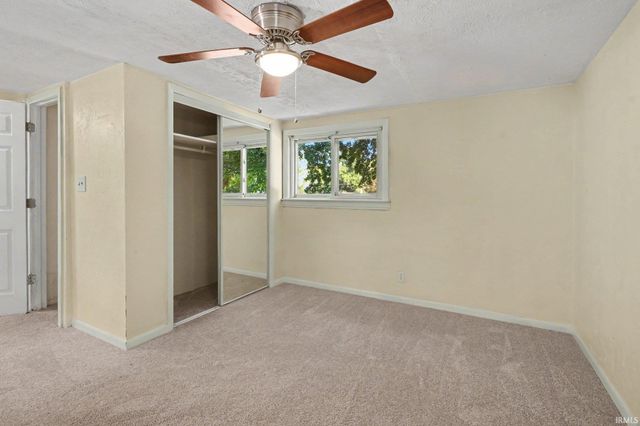 2433 Hollywood Place, South Bend, IN 46616