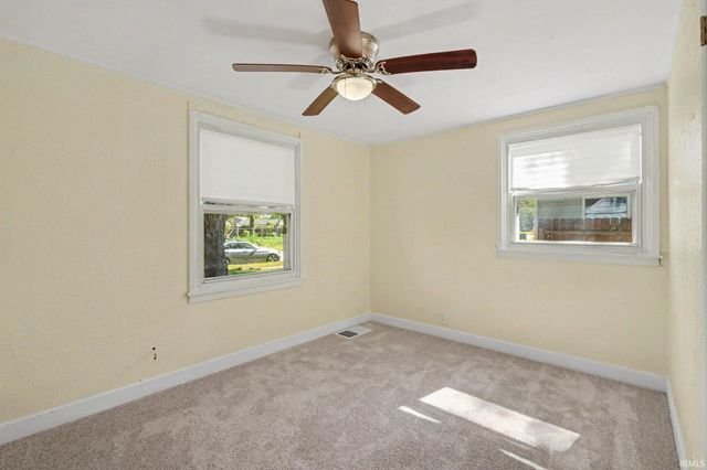 2433 Hollywood Place, South Bend, IN 46616