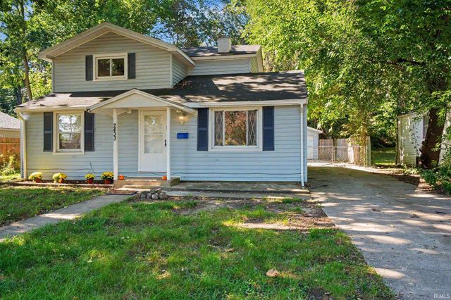 2433 Hollywood Place, South Bend, IN 46616