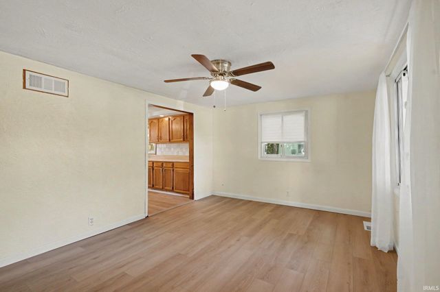 2433 Hollywood Place, South Bend, IN 46616