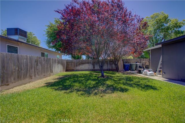 1161 W 2nd, Merced, CA 95341