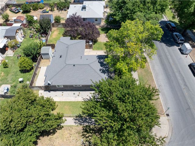 1161 W 2nd, Merced, CA 95341