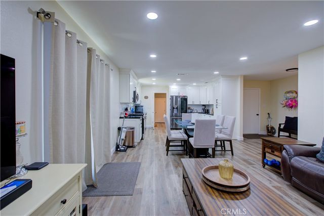 1161 W 2nd, Merced, CA 95341