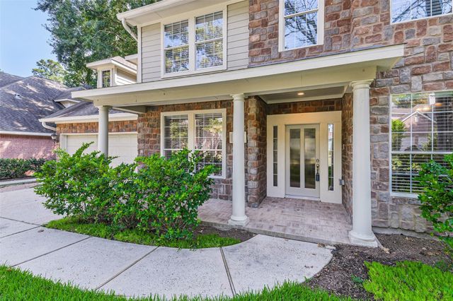 15 Filigree Pines Place, The Woodlands, TX 77382