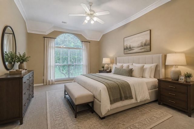 15 Filigree Pines Place, The Woodlands, TX 77382
