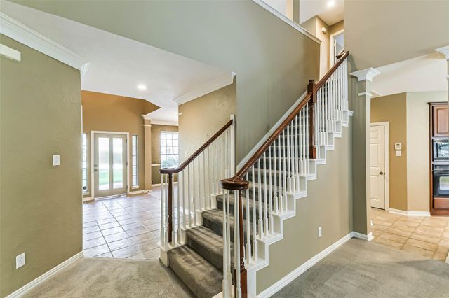15 Filigree Pines Place, The Woodlands, TX 77382