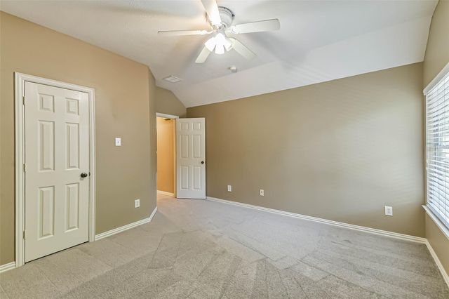 15 Filigree Pines Place, The Woodlands, TX 77382